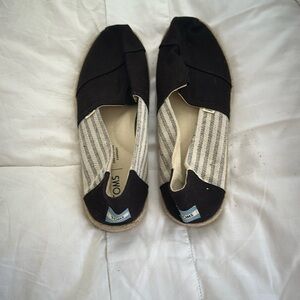 Tom’s shoes for men ready to summer time